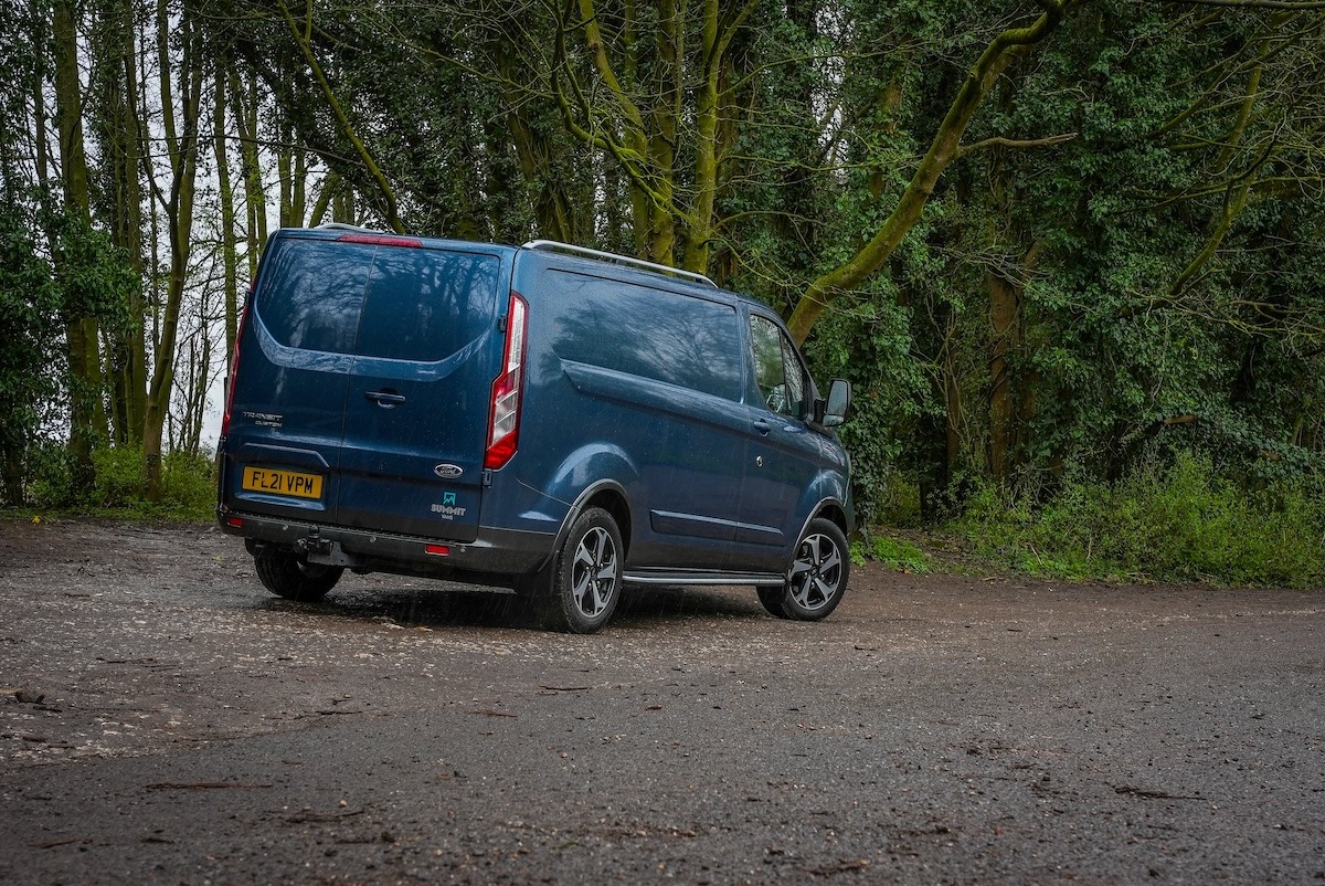 Ford Transit Custom country lane